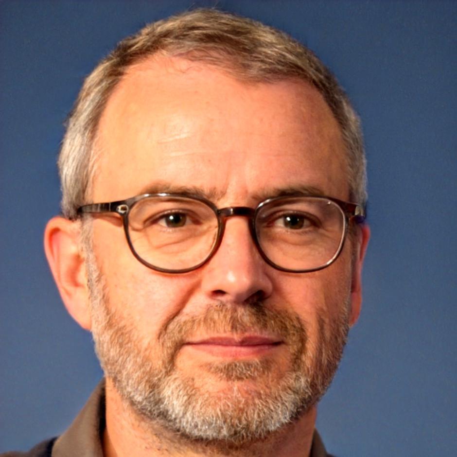 Simon Blackwell, Financial Systems Architect